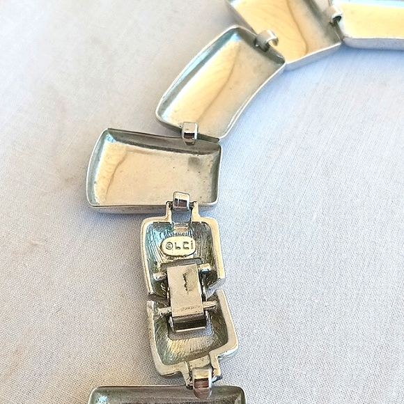 LCI Silver Tone 16 1/2" Choker Necklace - Picture 3 of 5